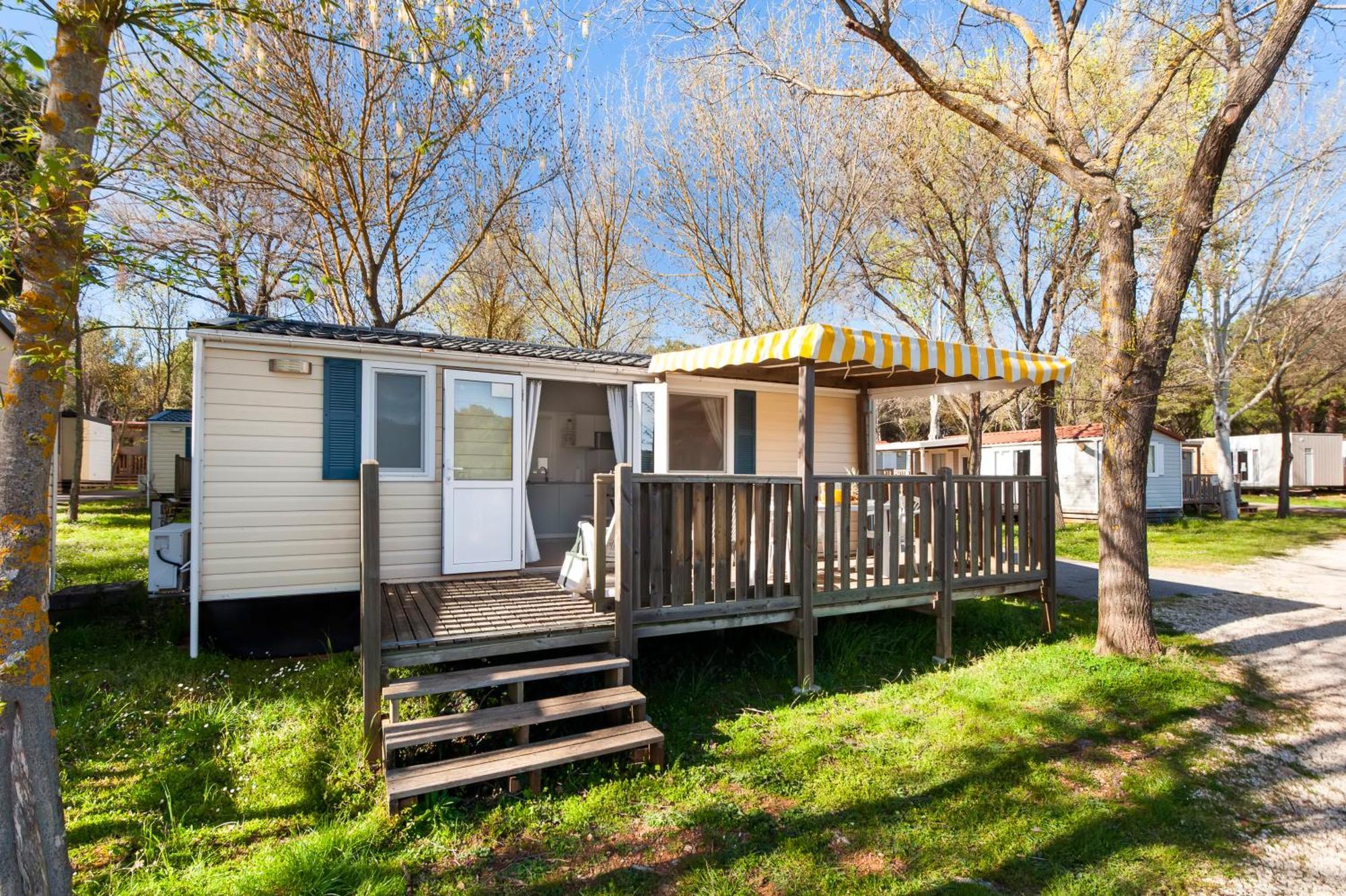 Glamping And Mobile Homes Lavanda - Holiday Centre Bi Village Fažana Eksteriør billede