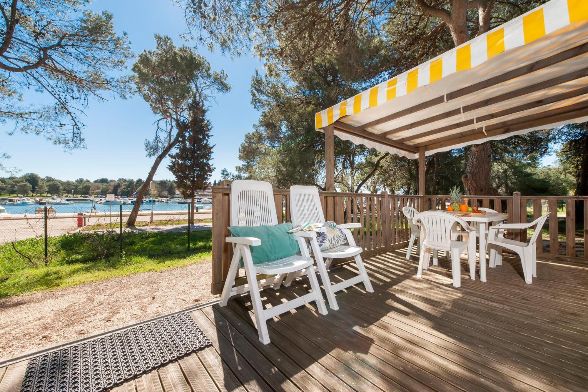 Glamping And Mobile Homes Lavanda - Holiday Centre Bi Village Fažana Eksteriør billede